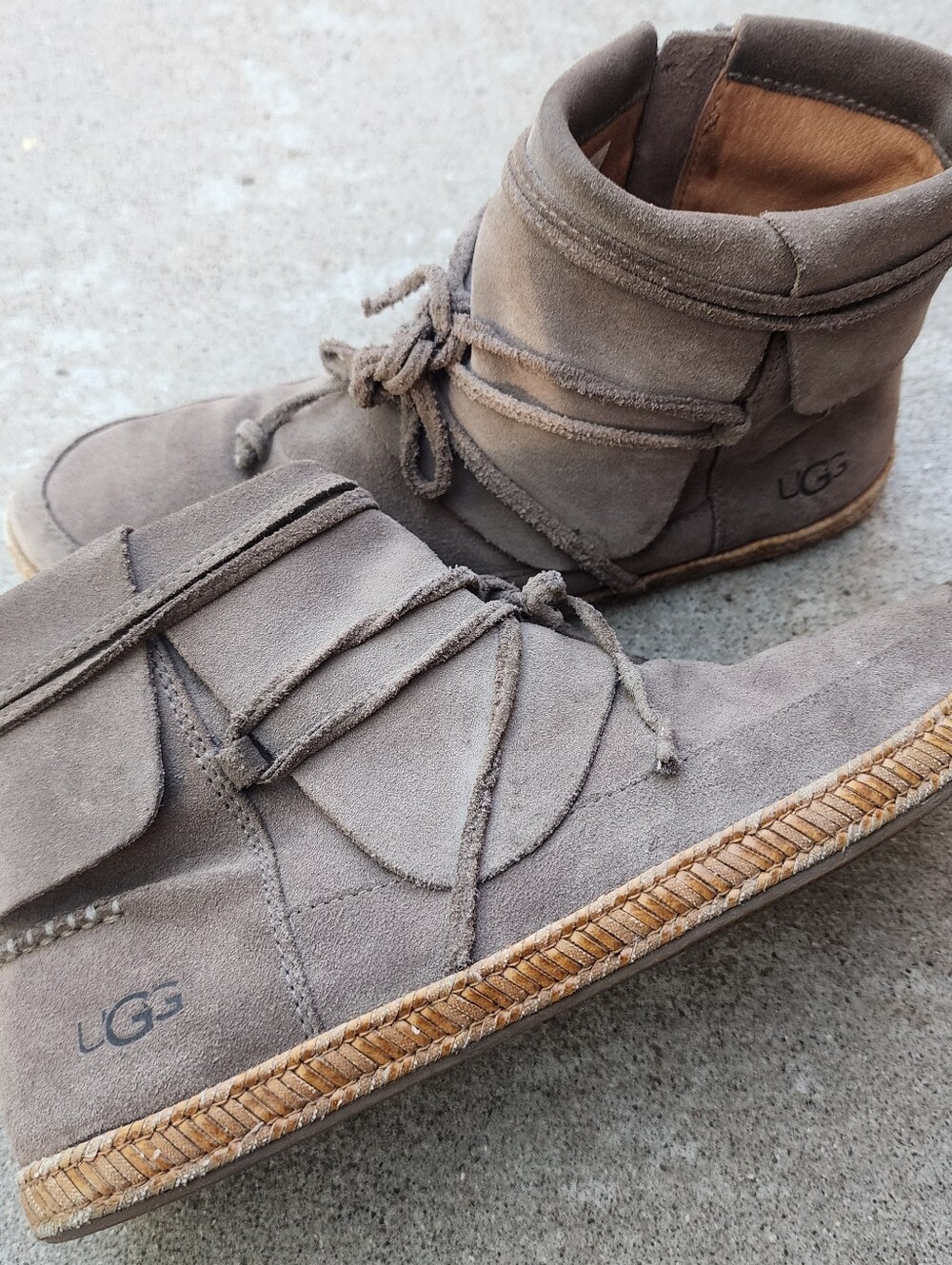 UGG Reid Taupe Leather Suede Wrap Ankle Boho Boots 1019129 Womens Sz 9.5